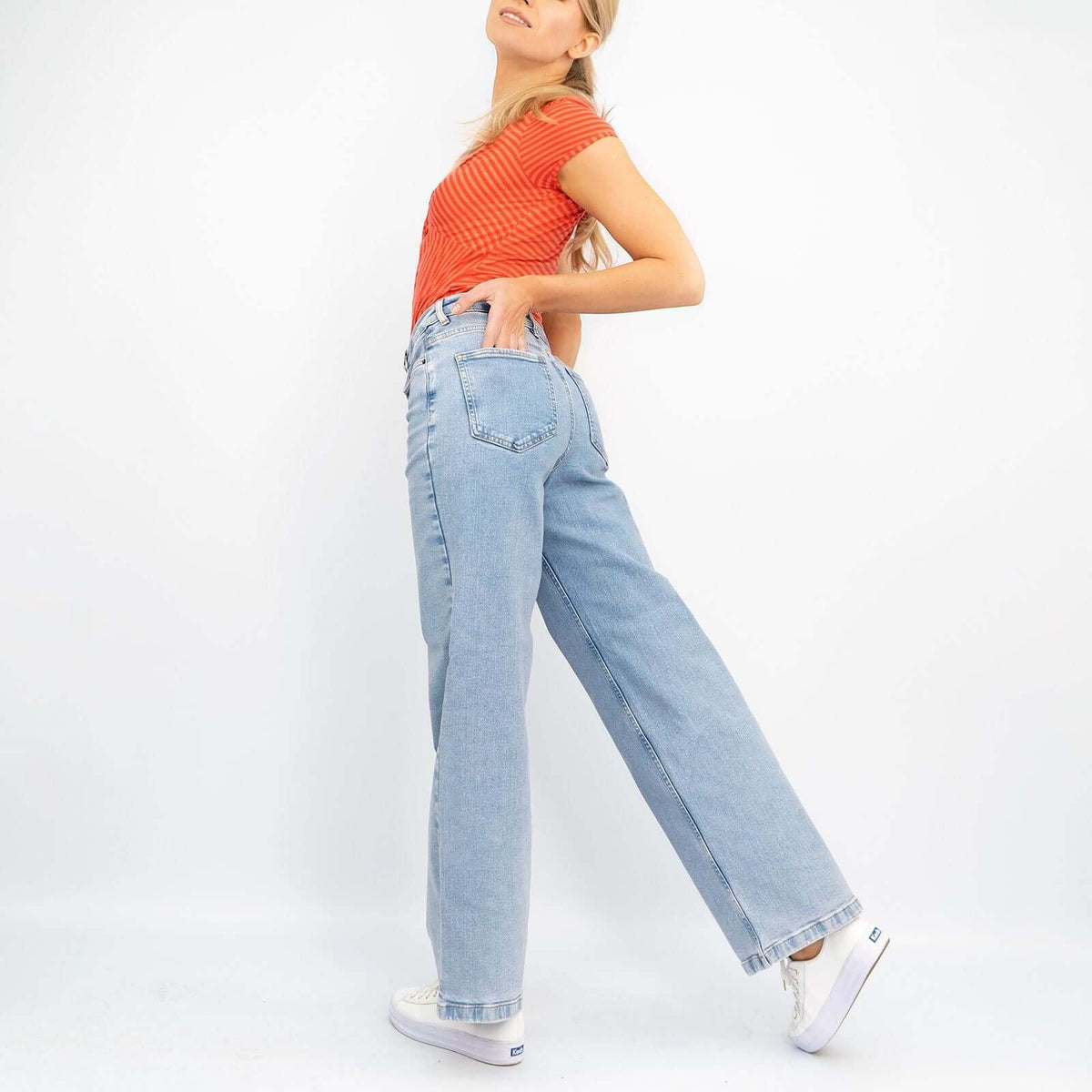 Levis high waisted wide hotsell leg jeans