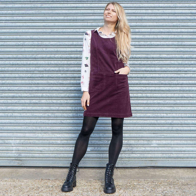 Corduroy Overall Dress in Tan - Talia Ann | Ropa de otoño casual, Moda  casual de invierno, Ropa de moda